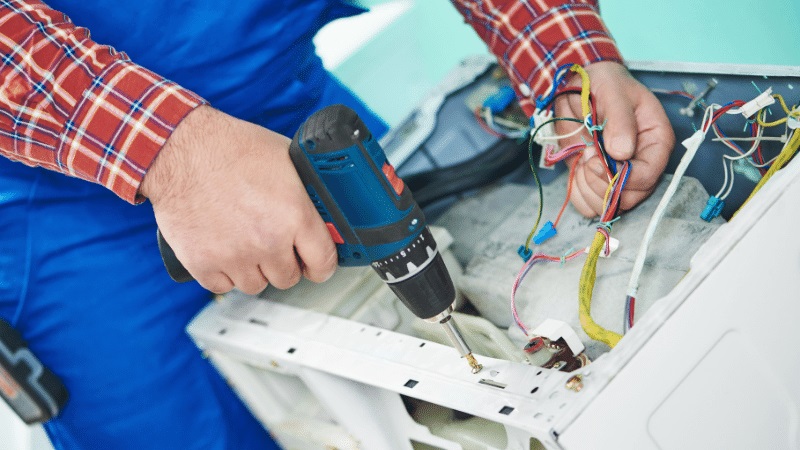 İstanbul Bosch Bosch çamaşır makinesi kart tamiri – Su almama arızası orijinal parça ile giderildi. - Teknik servis örneği